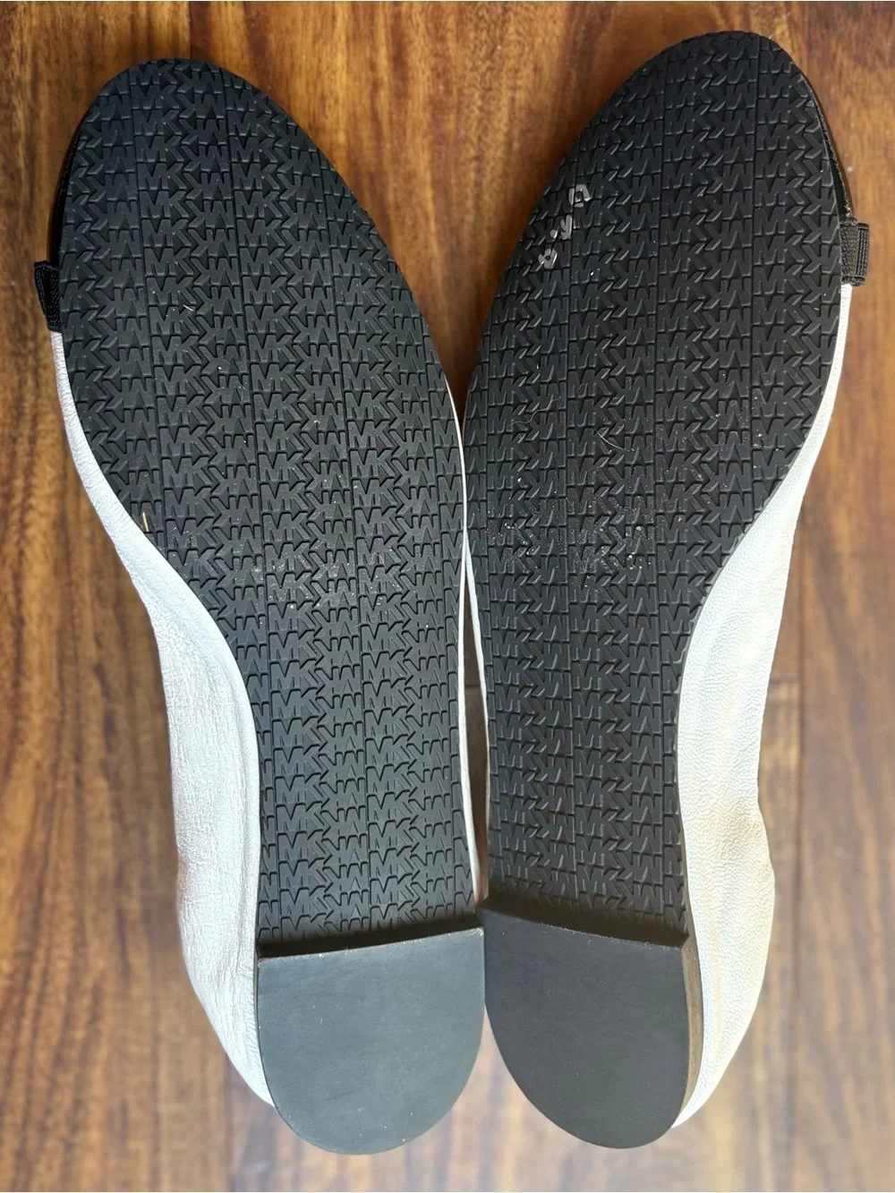Michael Kors Black and white cap-toe with MK logo bow Leather Ballet Flats 7.5